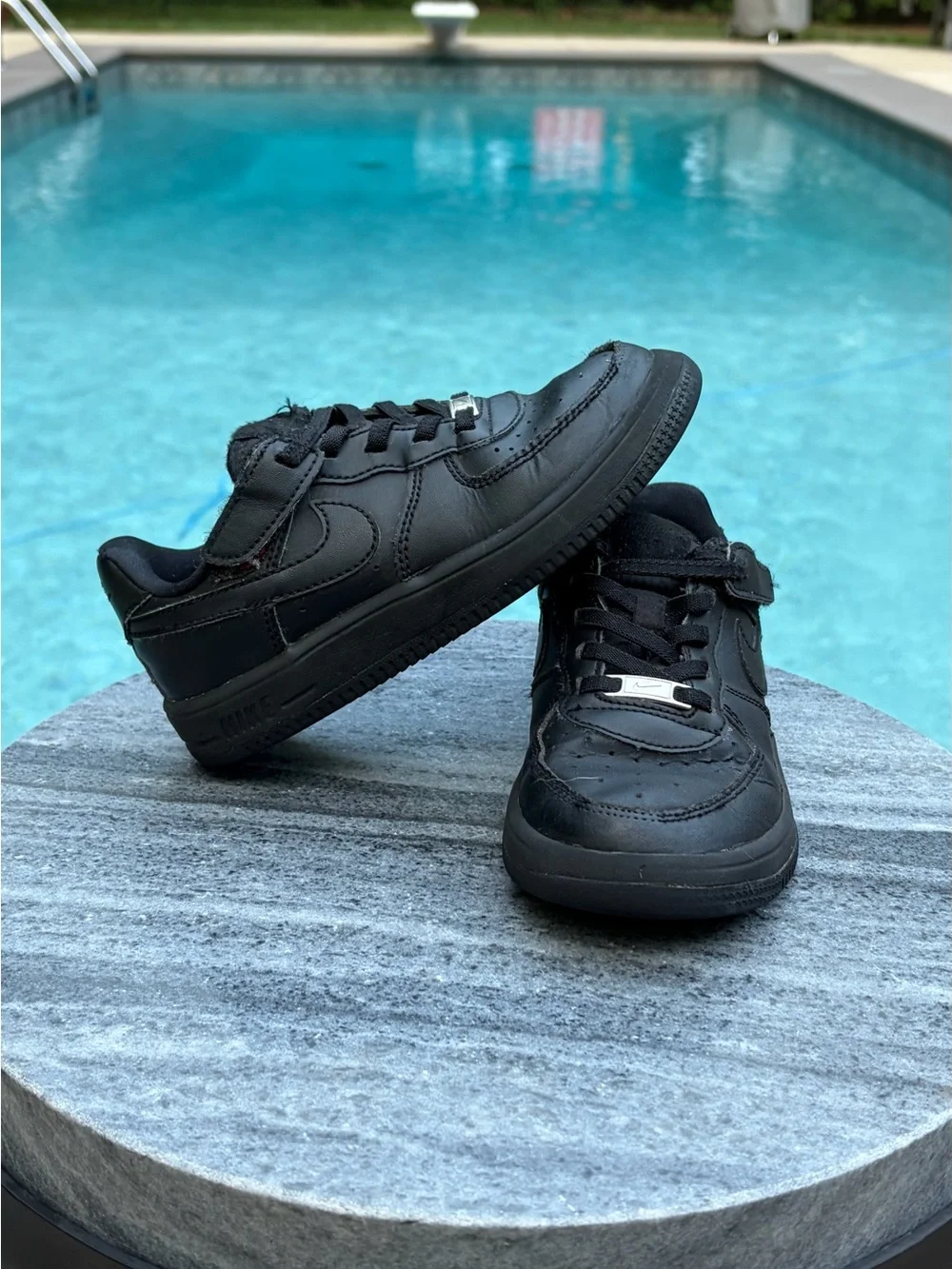 Nike Black Low-Top Leather Sneakers